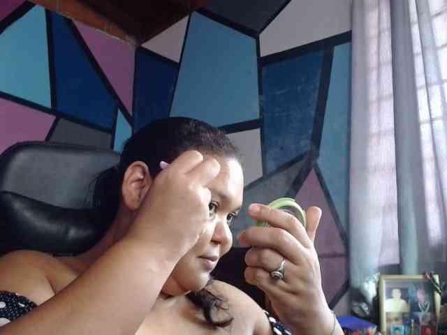 beautifulchubbyqueen webcam