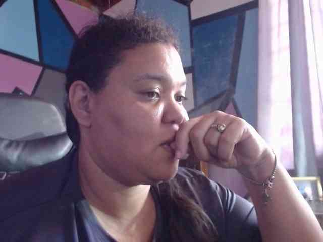 beautifulchubbyqueen webcam