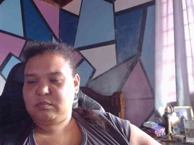 beautifulchubbyqueen webcam