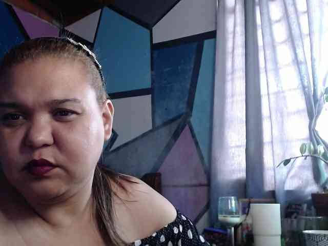 beautifulchubbyqueen webcam