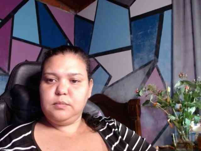 beautifulchubbyqueen webcam