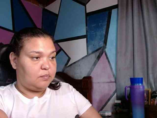 beautifulchubbyqueen webcam
