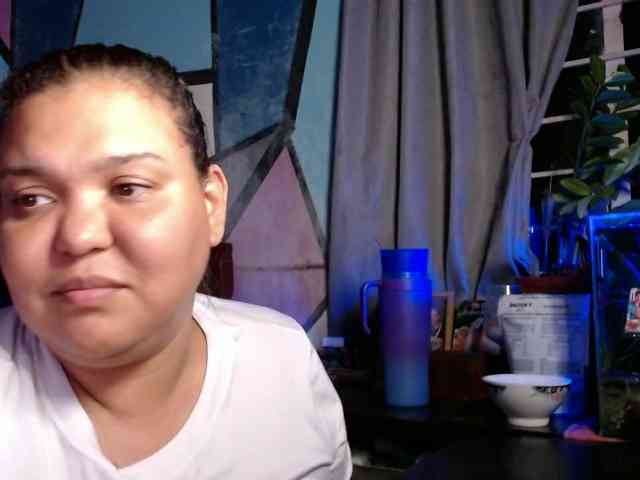 beautifulchubbyqueen webcam