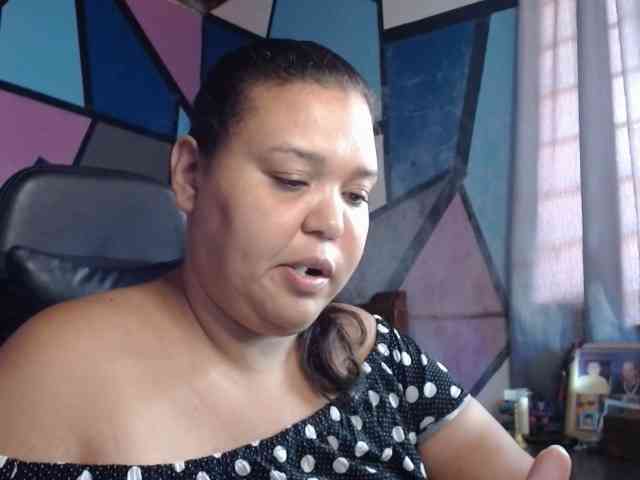 beautifulchubbyqueen webcam