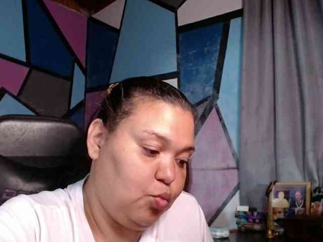 beautifulchubbyqueen webcam