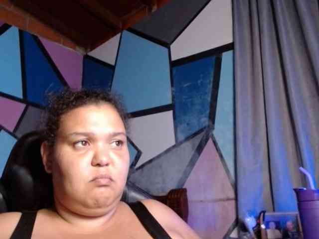 beautifulchubbyqueen webcam