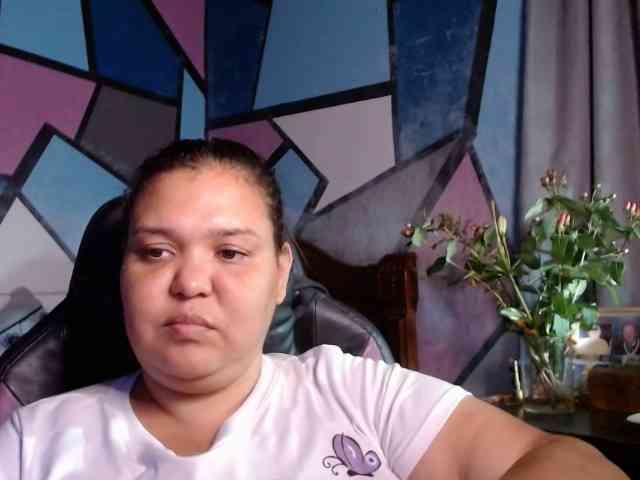 beautifulchubbyqueen webcam