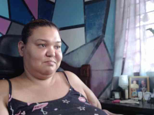 beautifulchubbyqueen webcam