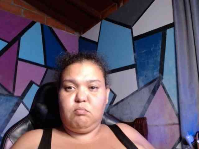 beautifulchubbyqueen webcam
