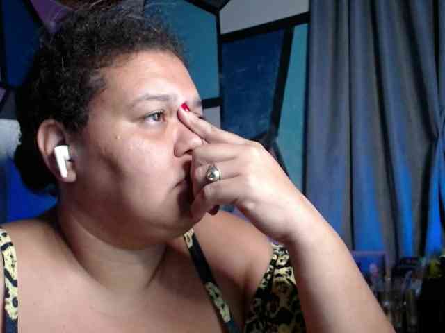 beautifulchubbyqueen webcam