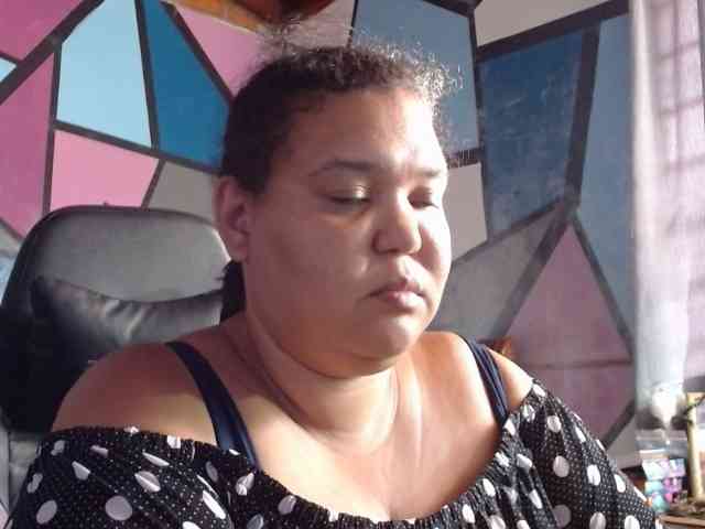 beautifulchubbyqueen webcam
