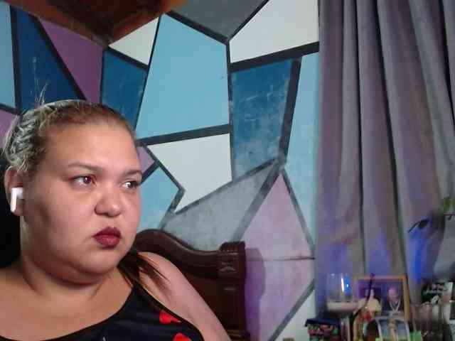 beautifulchubbyqueen webcam