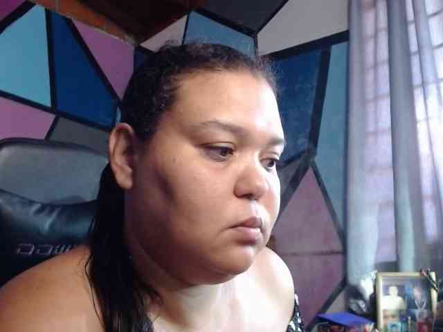 beautifulchubbyqueen webcam