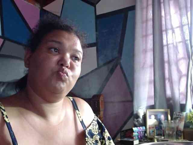 beautifulchubbyqueen webcam