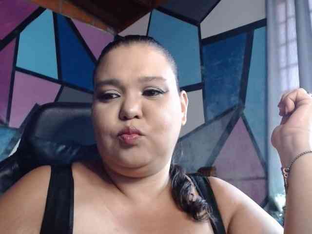 beautifulchubbyqueen webcam