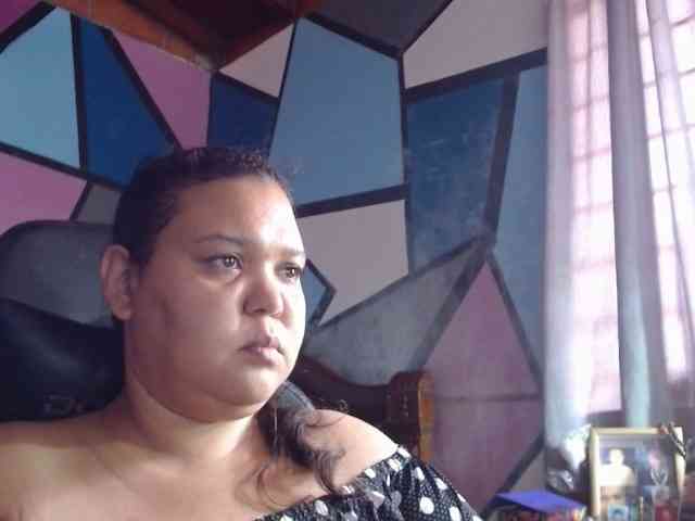 beautifulchubbyqueen webcam