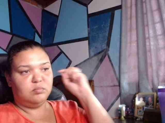 beautifulchubbyqueen webcam