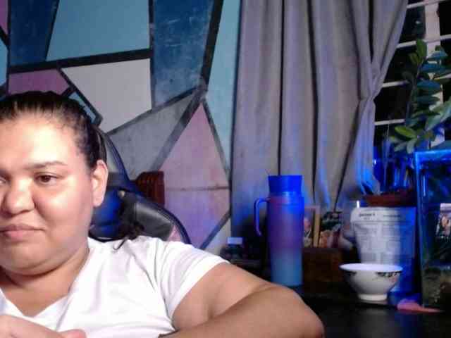 beautifulchubbyqueen webcam