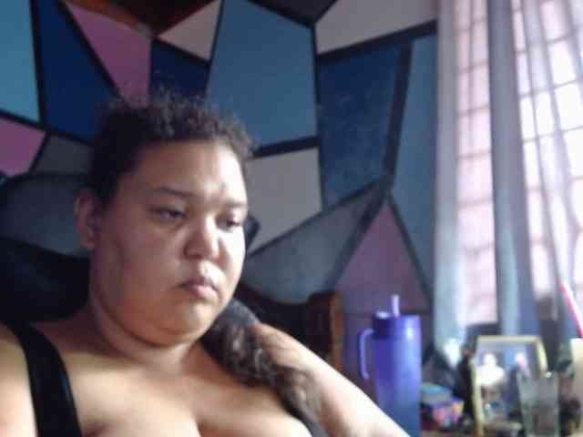 beautifulchubbyqueen webcam