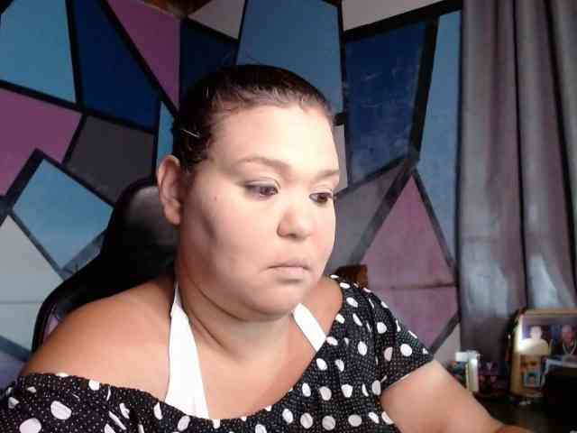 beautifulchubbyqueen webcam