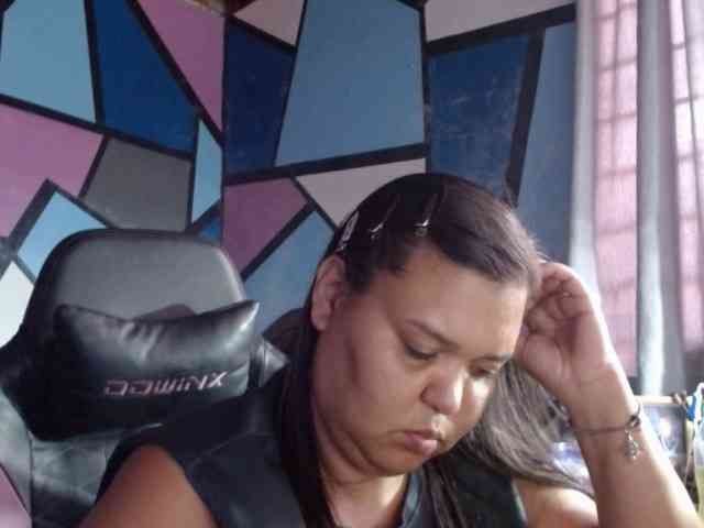 beautifulchubbyqueen webcam