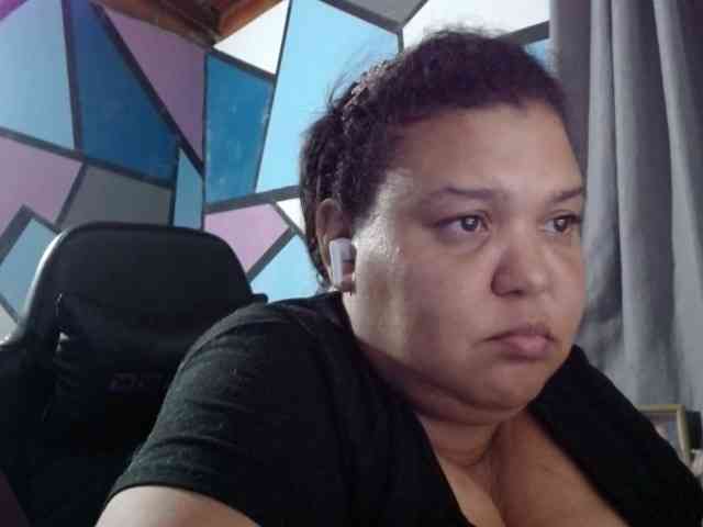 beautifulchubbyqueen webcam