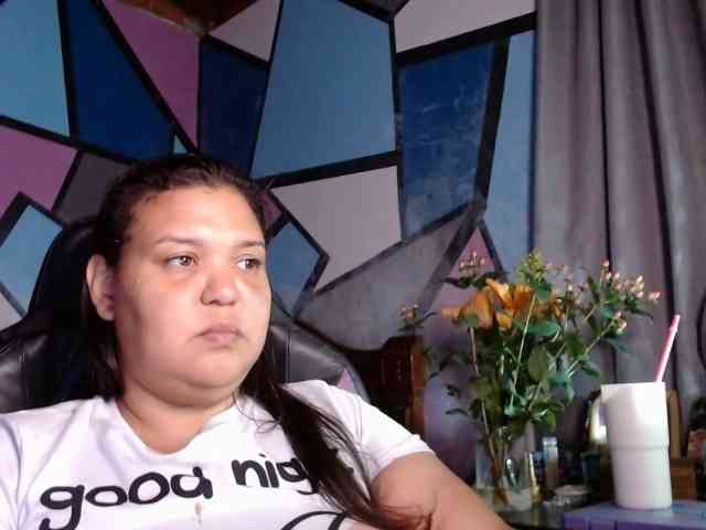 beautifulchubbyqueen webcam