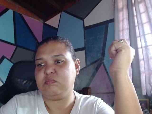 beautifulchubbyqueen webcam