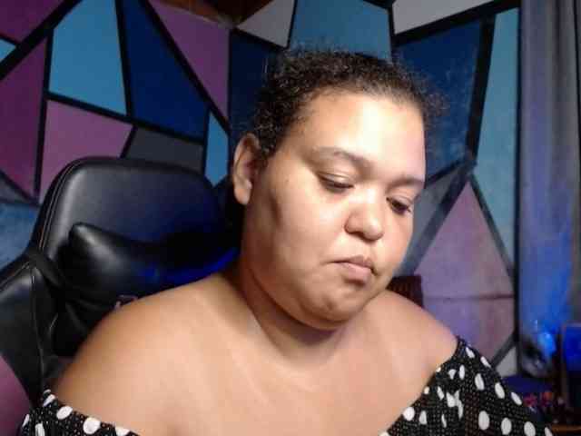 beautifulchubbyqueen webcam