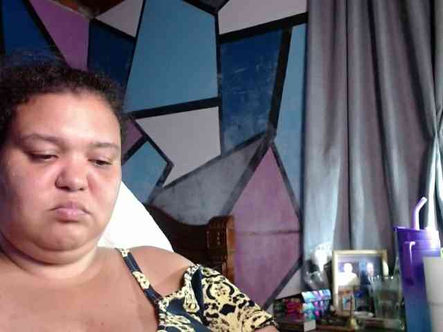 beautifulchubbyqueen webcam