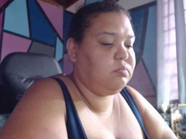 beautifulchubbyqueen webcam