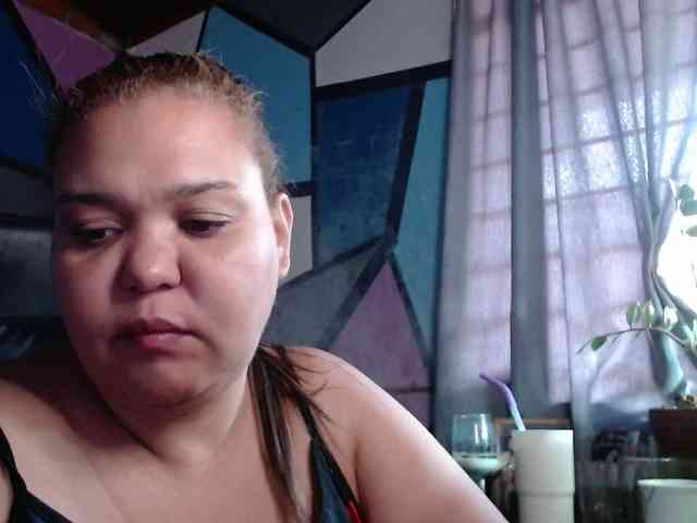 beautifulchubbyqueen webcam