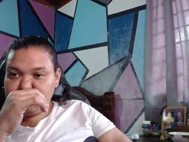 beautifulchubbyqueen webcam