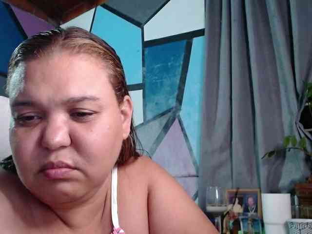 beautifulchubbyqueen webcam