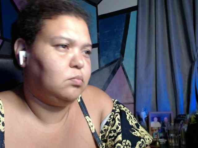 beautifulchubbyqueen webcam
