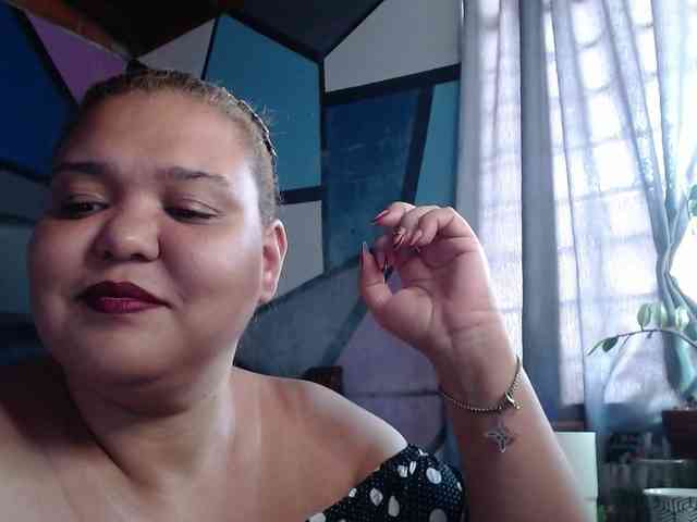 beautifulchubbyqueen webcam