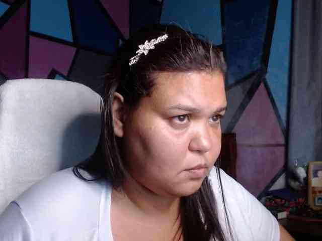 beautifulchubbyqueen webcam