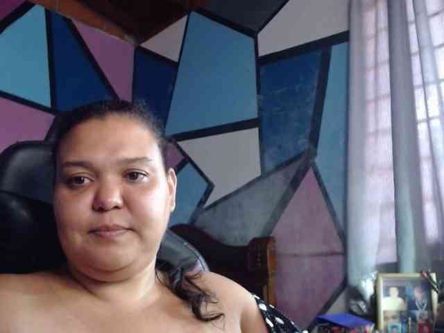 beautifulchubbyqueen webcam