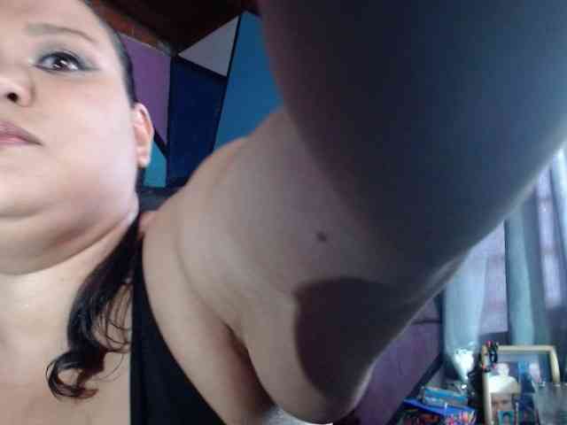 beautifulchubbyqueen webcam