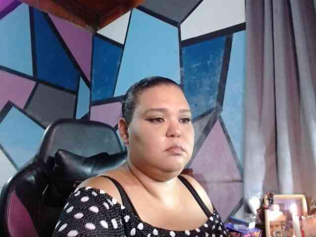 beautifulchubbyqueen webcam