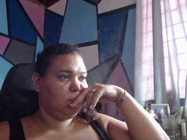 beautifulchubbyqueen webcam