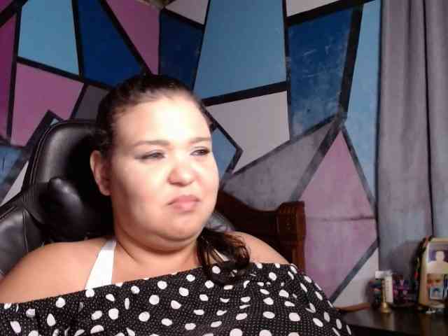 beautifulchubbyqueen webcam