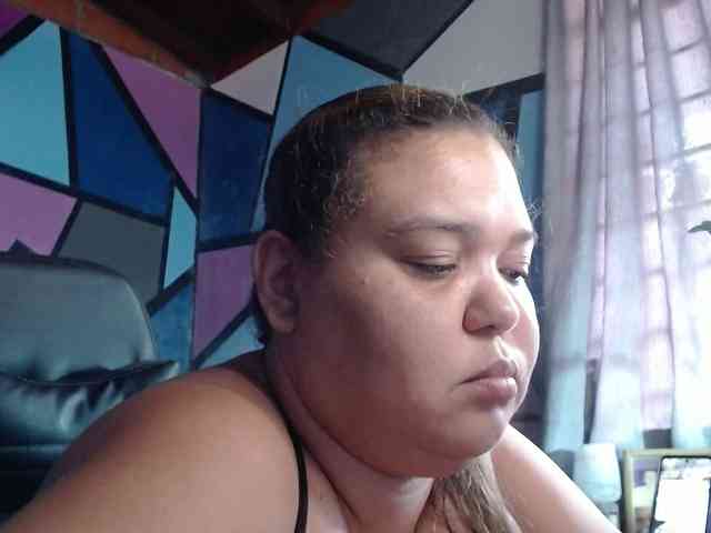 beautifulchubbyqueen webcam