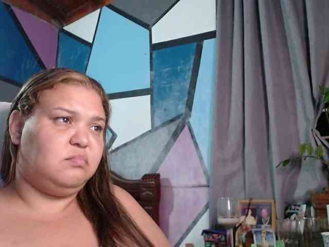 beautifulchubbyqueen webcam