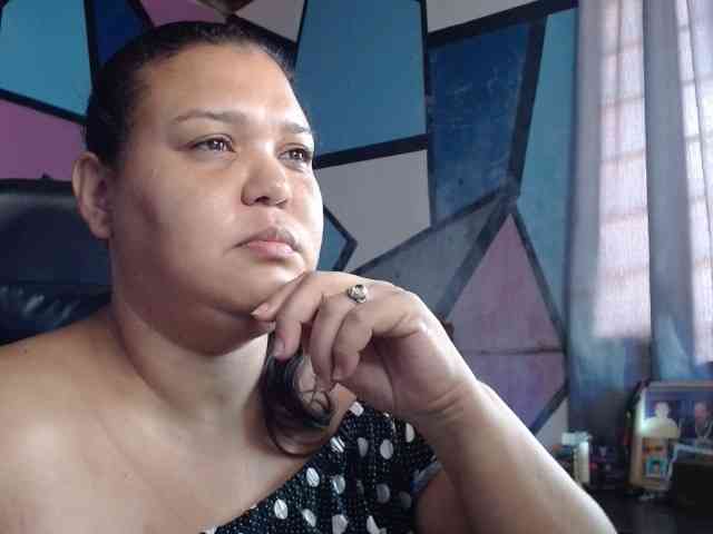 beautifulchubbyqueen webcam