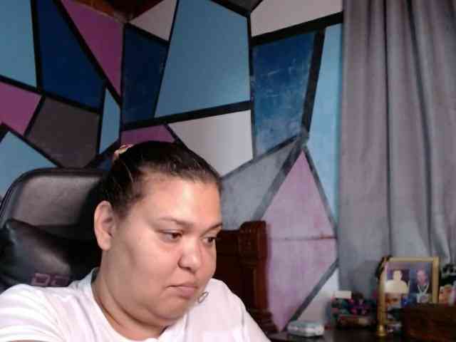 beautifulchubbyqueen webcam