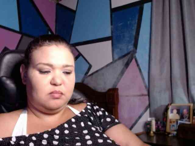 beautifulchubbyqueen webcam