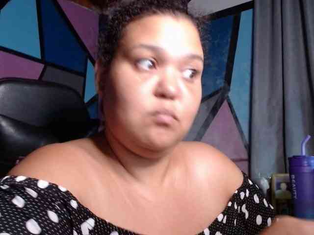 beautifulchubbyqueen webcam