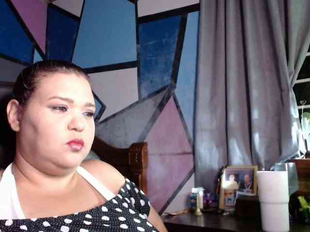 beautifulchubbyqueen webcam
