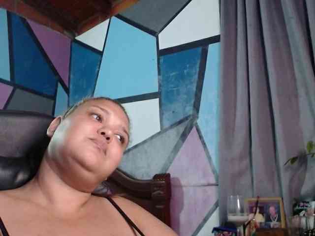 beautifulchubbyqueen webcam